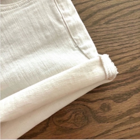 ANTHROPOLOGIE Pilcro and the
Letterpress White Boyfriend Jean Shorts 25 0 - Picture 3 of 11